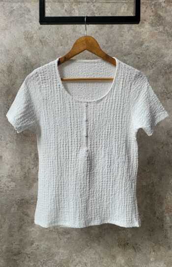 Alternative view of Remera BARB