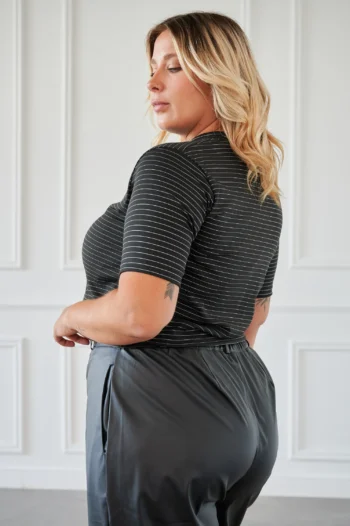 Alternative view of Remera BENTON