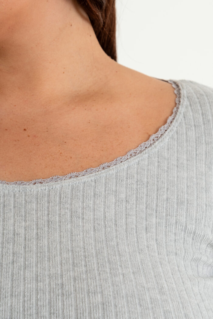 Remera ROMANCE - Image 7