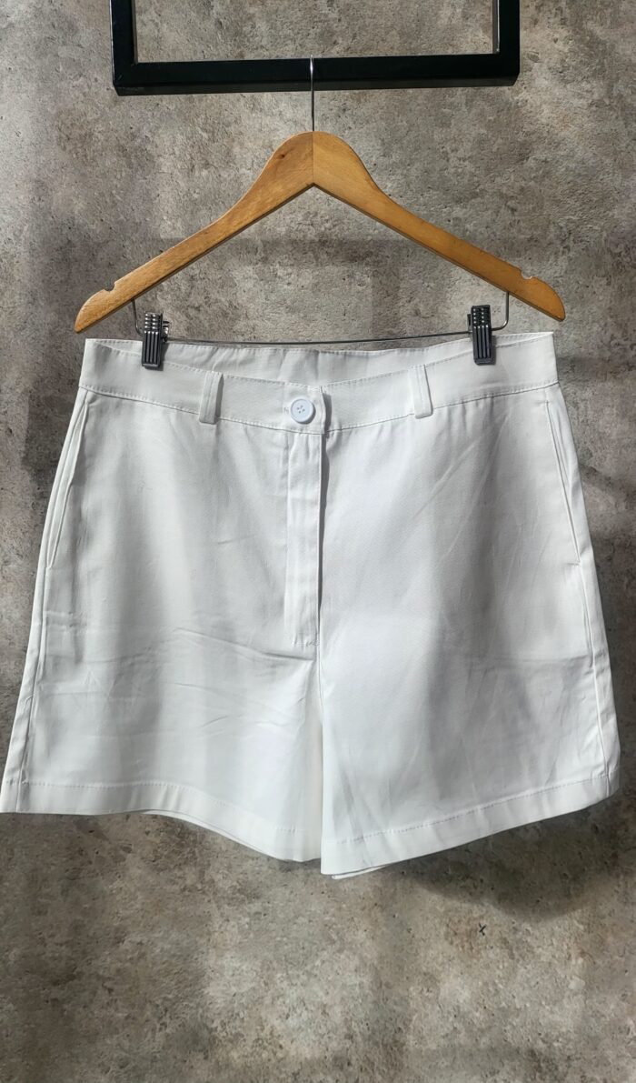 Short AMARANTA - Image 2