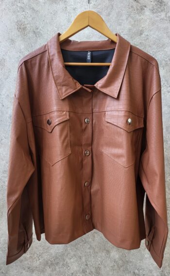 Alternative view of Campera DUCATI