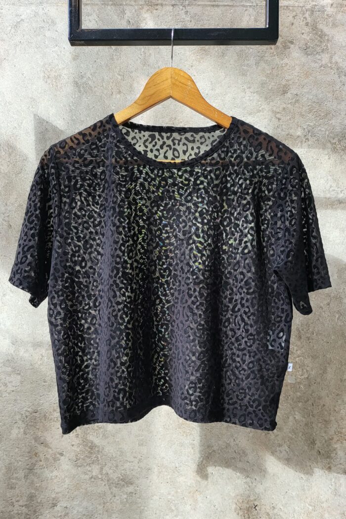 Remera HARU