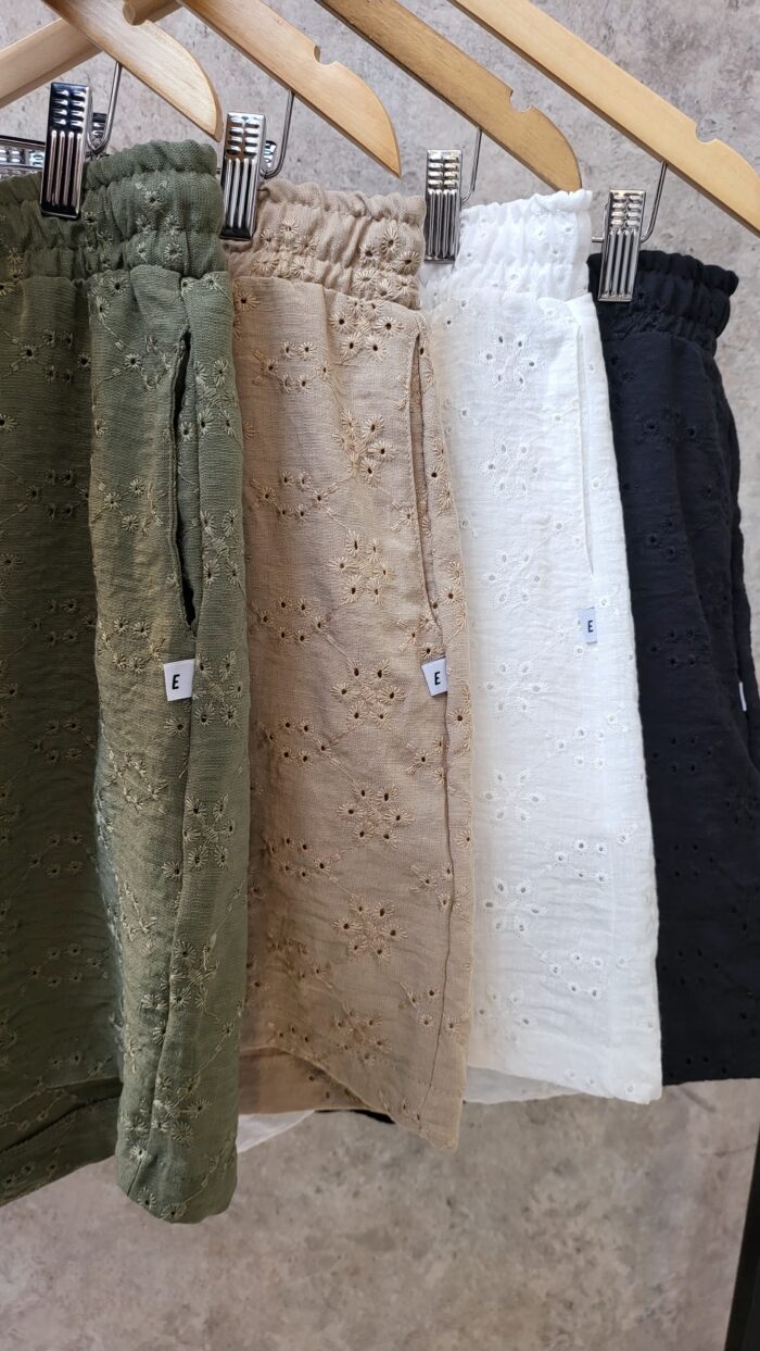 Short ZAURA - Image 10